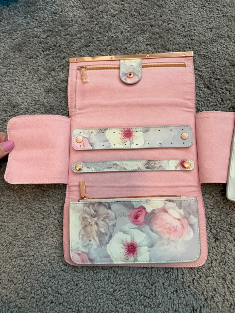 Ted Baker Pink Floral Jewelry Roll Case & Passport Holder Set - Picture 7 of 16